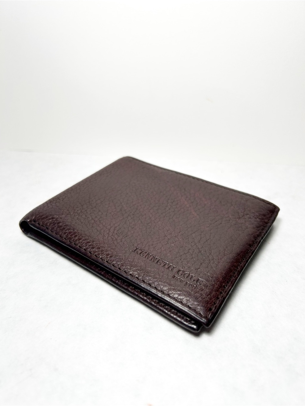 Kenneth Cole Men's Dark Brown Pebbled Leather Bi-Fold Wallet EUC